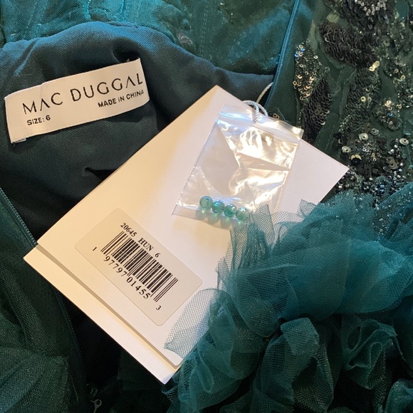 MAC DUGGAL
Thin Strap Beaded Bodice Tiered Tulle Dress - Picture 14 of 17